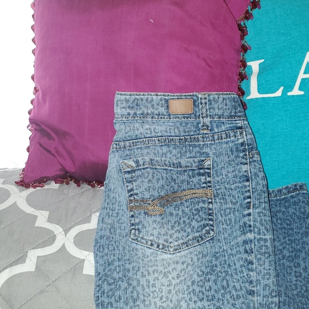 Jordache leopard print skinny jeans